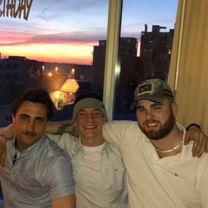 Meet your Posher, Dylan